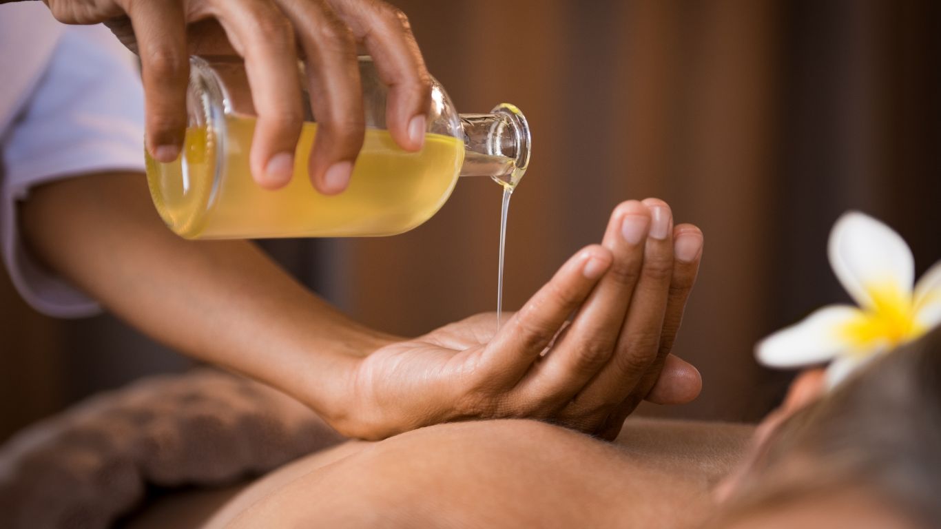 Oil spa massage